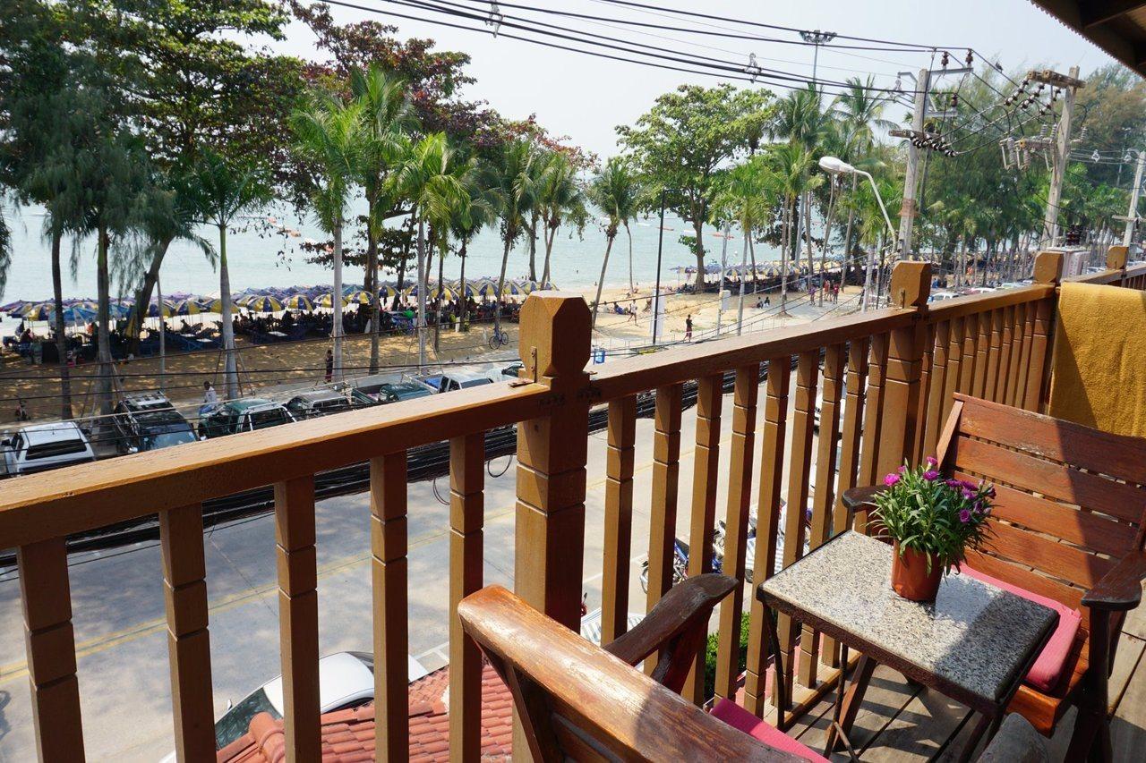 Jomtien Boathouse Hotel Pattaya Exterior foto