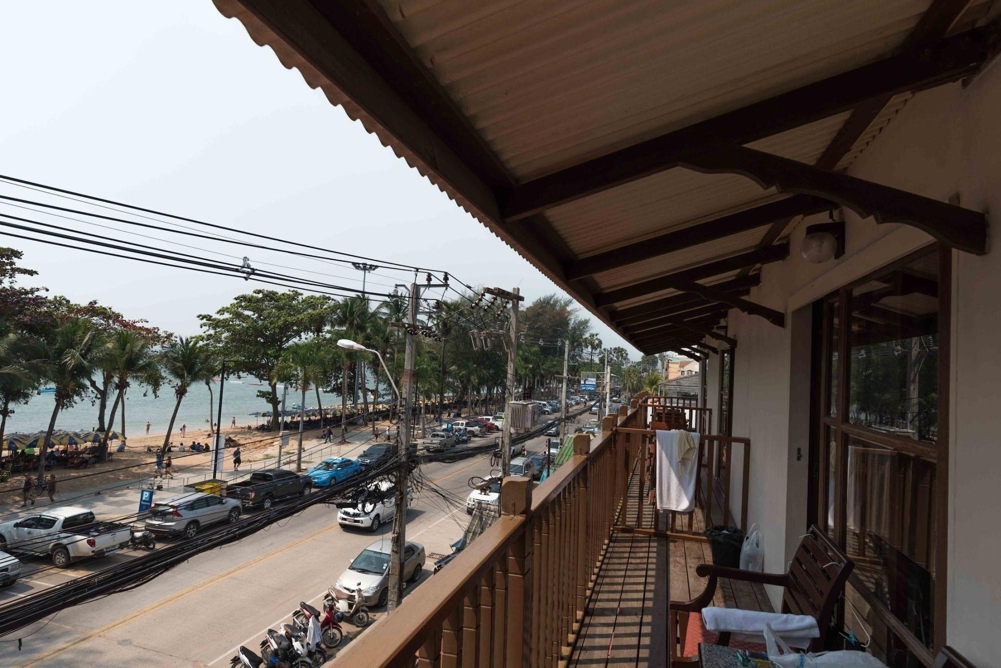 Jomtien Boathouse Hotel Pattaya Exterior foto