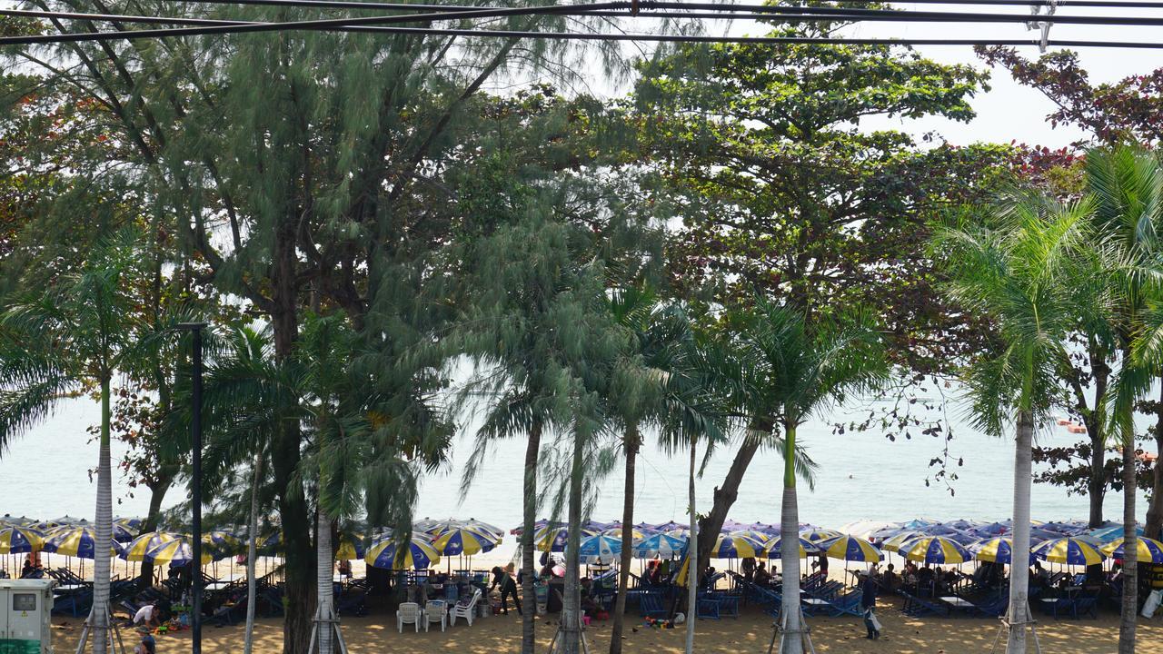 Jomtien Boathouse Hotel Pattaya Exterior foto